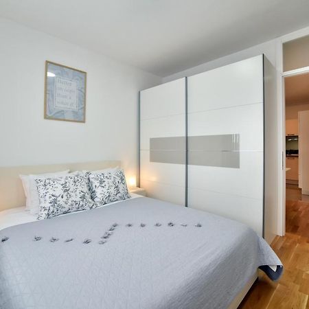 First Class Apartment, Free Parking Загреб Екстериор снимка